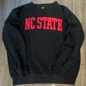 MV Sport NC State Wolfpack Black Crewneck Sweatshirt Men’s XL EUC